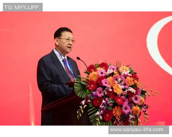 金鹰飞翔体育俱乐部携手共创健康生活新篇章与青少年共同成长 金鹰飞翔体育俱乐部携手共创健康生活新篇章与青少年共同成长